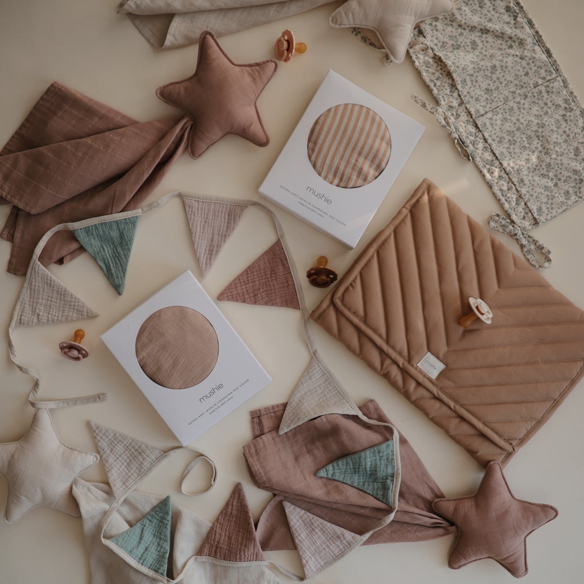 flatlay_jan22-19_1200x